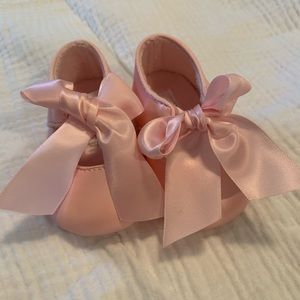 Newborn shoes